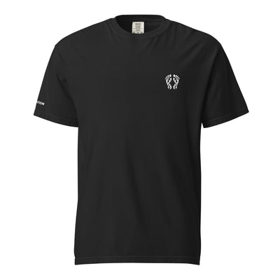 Black Nature T-shirt featuring the 'Natura's Footprints' design. A sleek piece of nature clothing for timeless style.