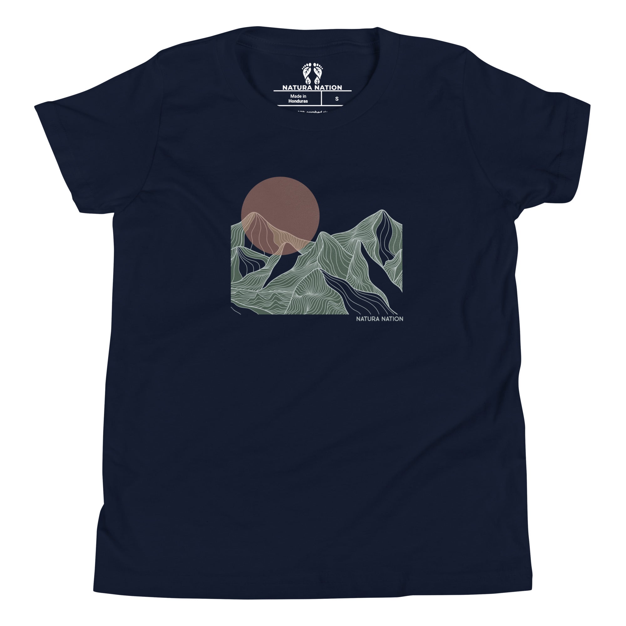 Shirt for teenagers with a mountain nature print. A navy blue short-sleeve t-shirt with a minimalist mountain and sun graphic on the chest, featuring the 'Natura Nation' logo printed inside the collar and on the graphic.